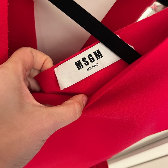 MSGM magenta ruffle crepe dress! - Picture 3 of 6